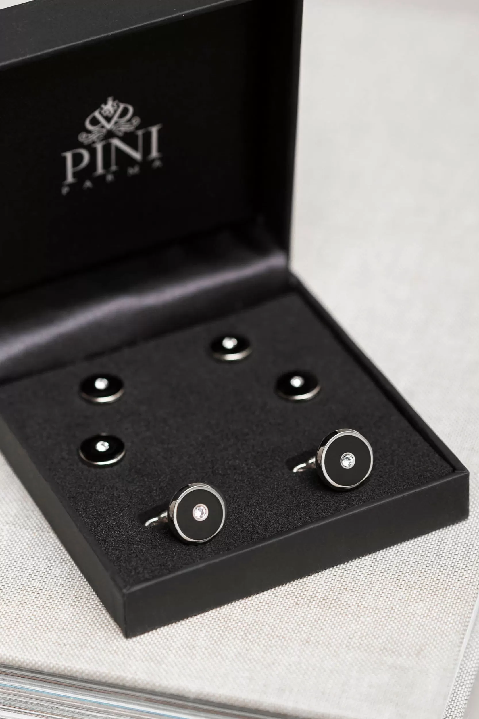Sale Pini Parma Gemelli Neri E Borchie Da Abito Con Dettaglio Swarovski - Made In Italy