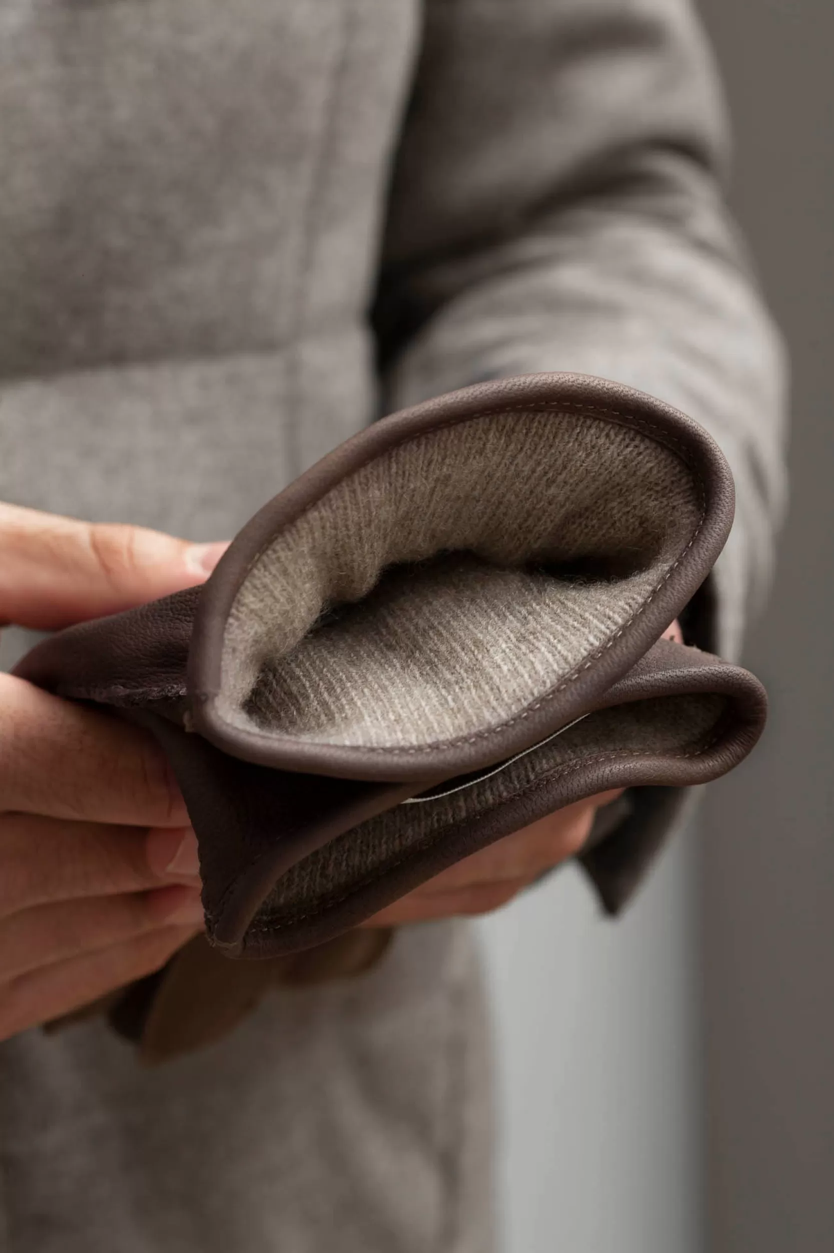 Online Pini Parma Guanti In Pelle Di Cervo Foderati In Cashmere Marrone - Made In Italy