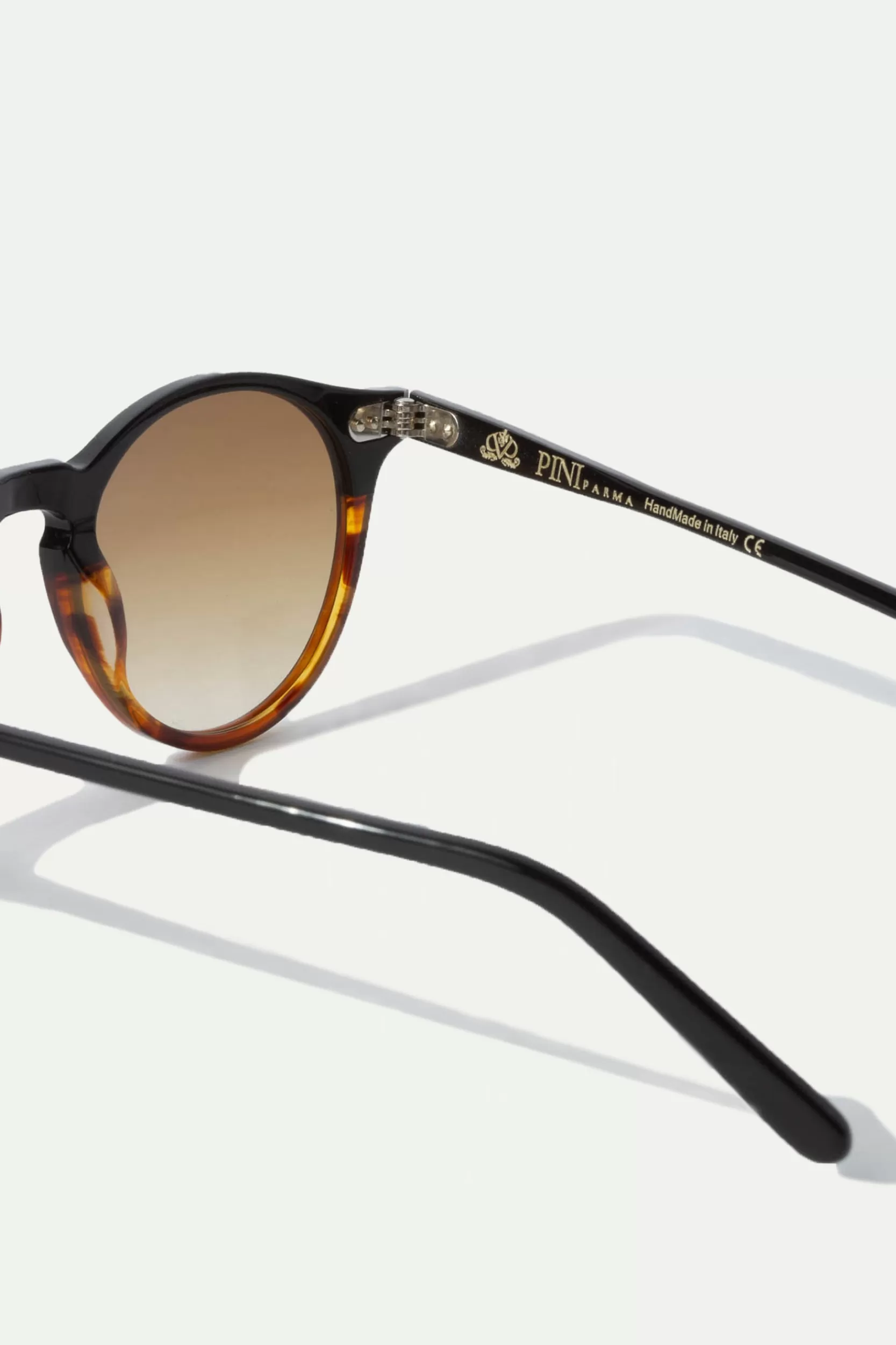 occhiali_da_sole_portofino_marroni__made_in_italy_5.webp New Pini Parma Occhiali Da Sole Portofino Marroni - Made In Italy Marrone